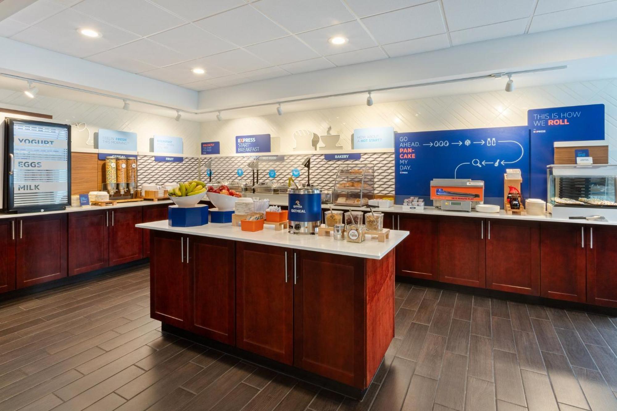Holiday Inn Express & Suites Cincinnati Riverfront By Ihg Covington Esterno foto