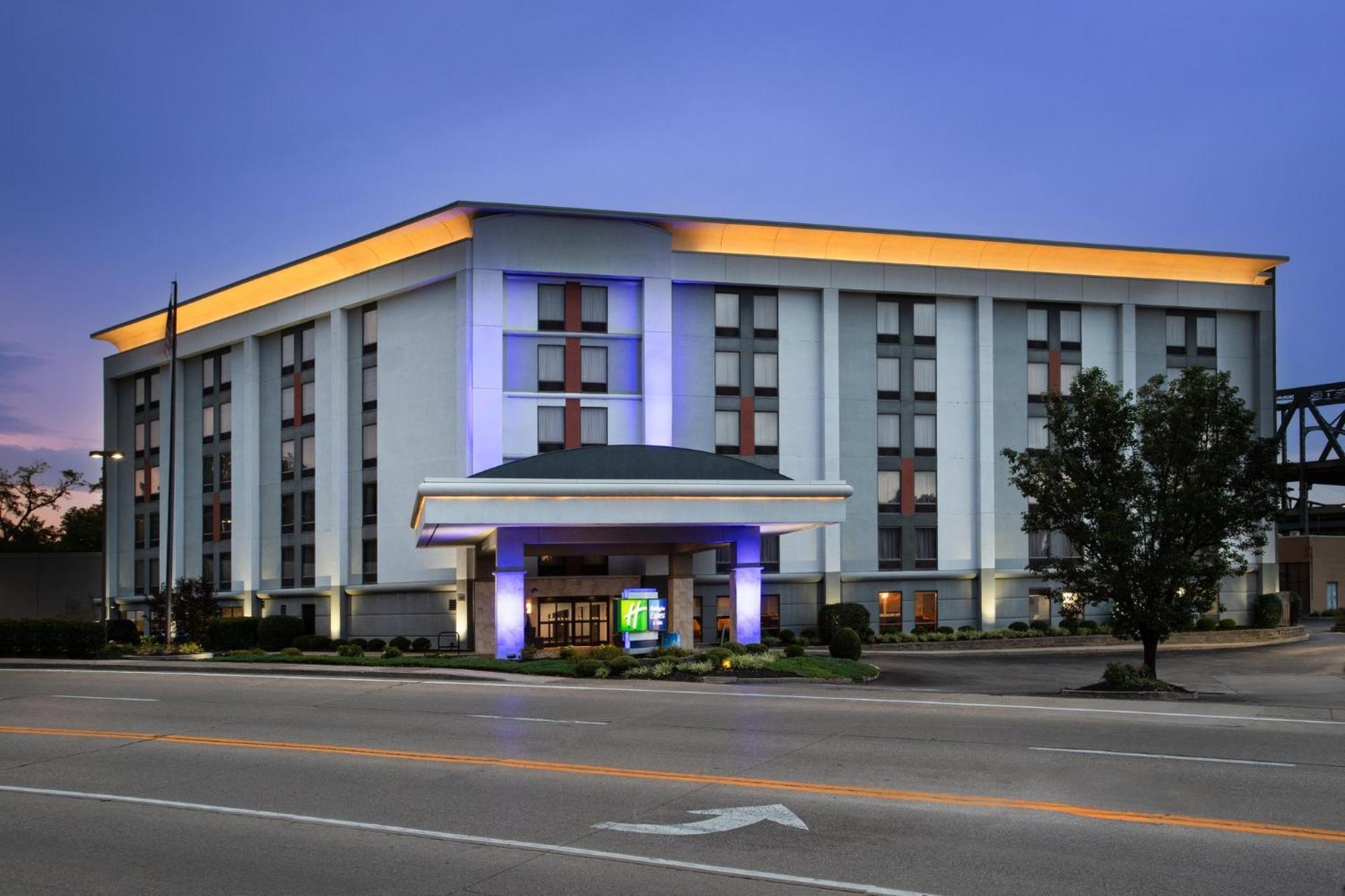Holiday Inn Express & Suites Cincinnati Riverfront By Ihg Covington Esterno foto