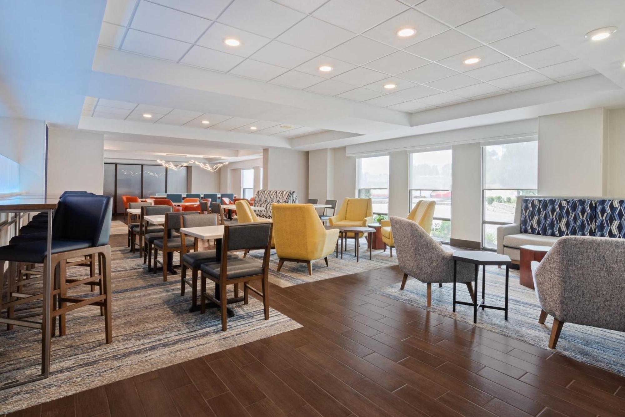 Holiday Inn Express & Suites Cincinnati Riverfront By Ihg Covington Esterno foto