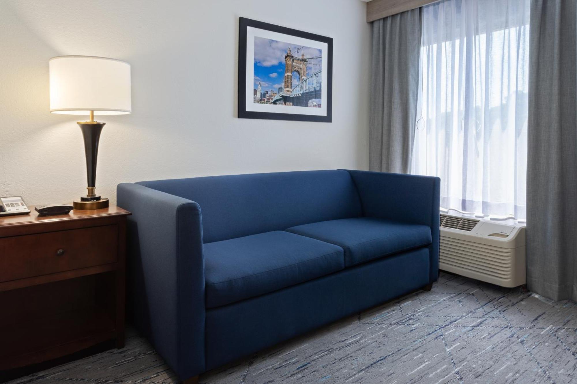Holiday Inn Express & Suites Cincinnati Riverfront By Ihg Covington Esterno foto