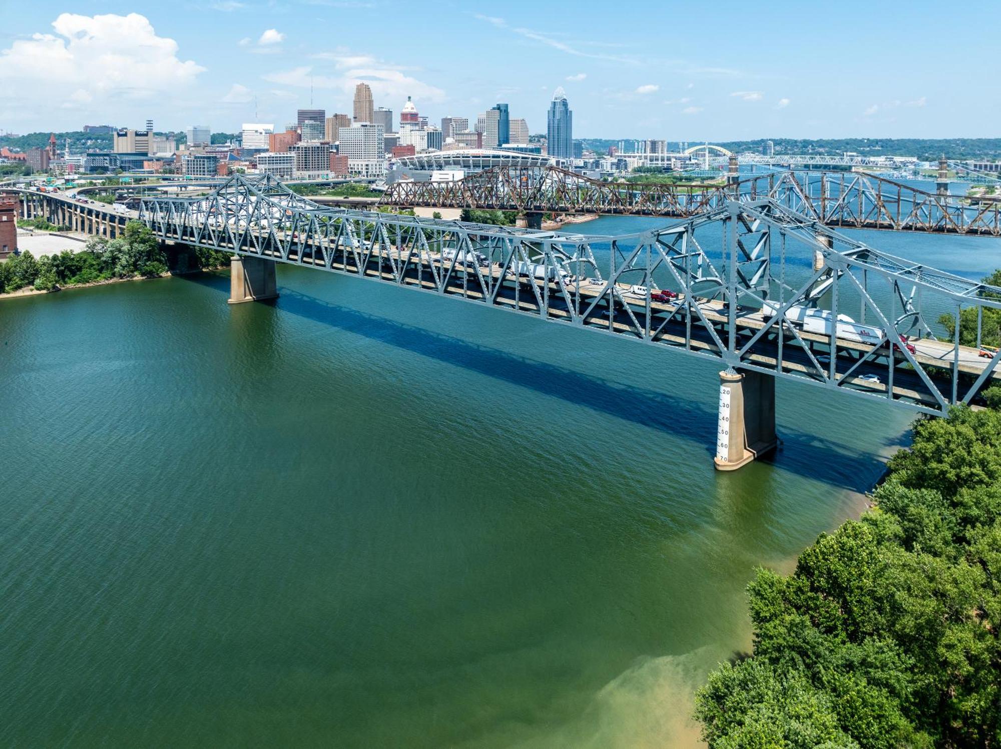 Holiday Inn Express & Suites Cincinnati Riverfront By Ihg Covington Esterno foto
