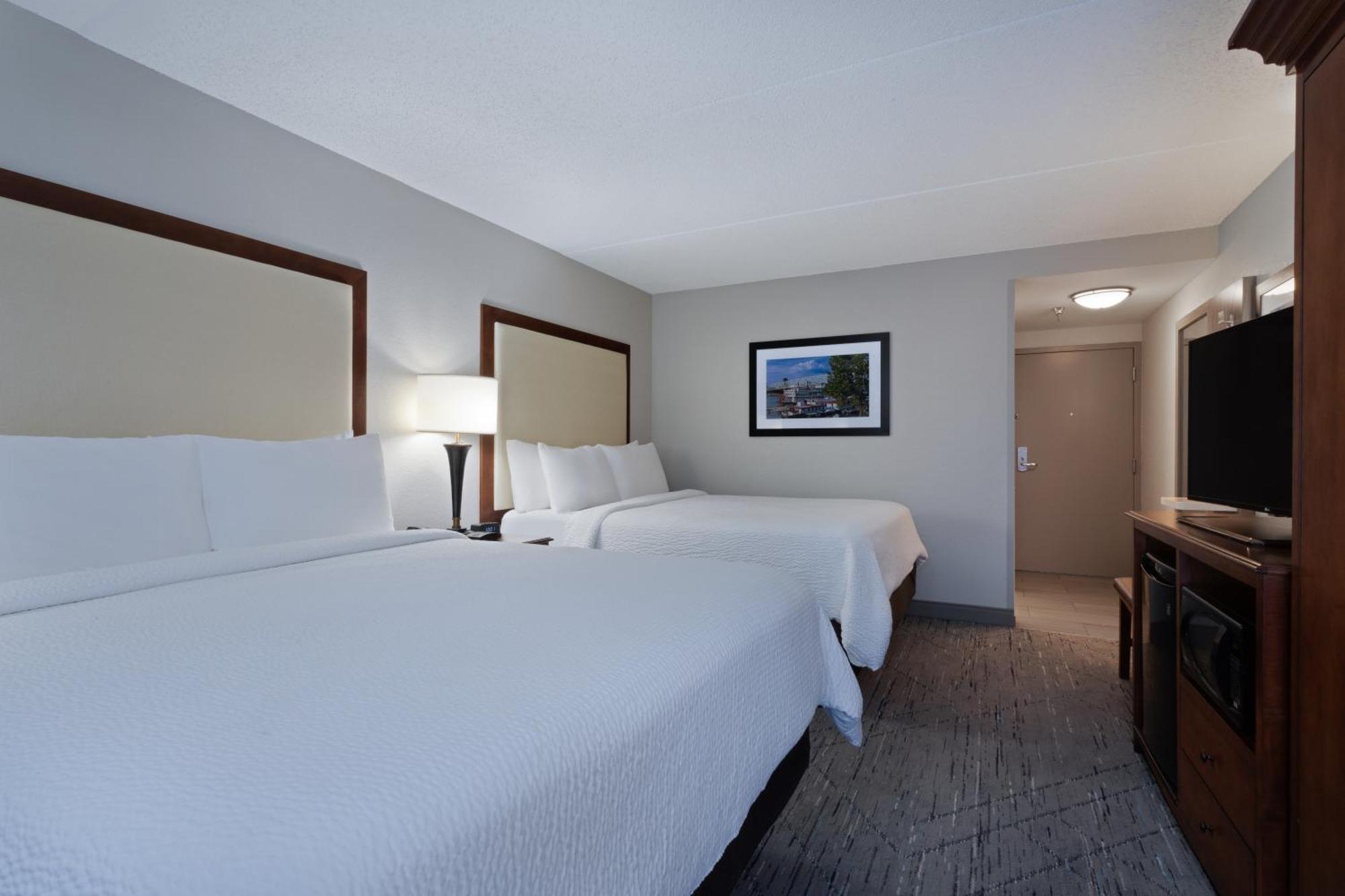 Holiday Inn Express & Suites Cincinnati Riverfront By Ihg Covington Esterno foto