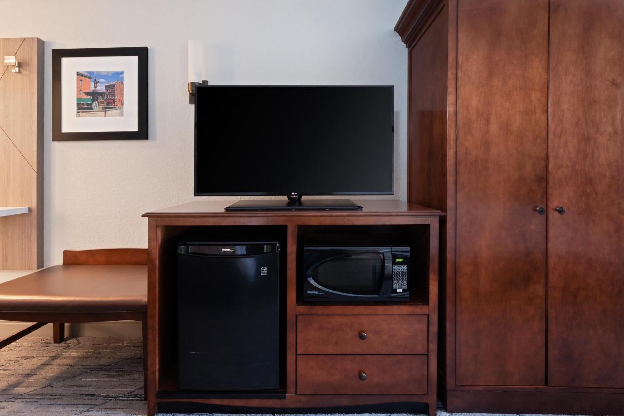 Holiday Inn Express & Suites Cincinnati Riverfront By Ihg Covington Esterno foto