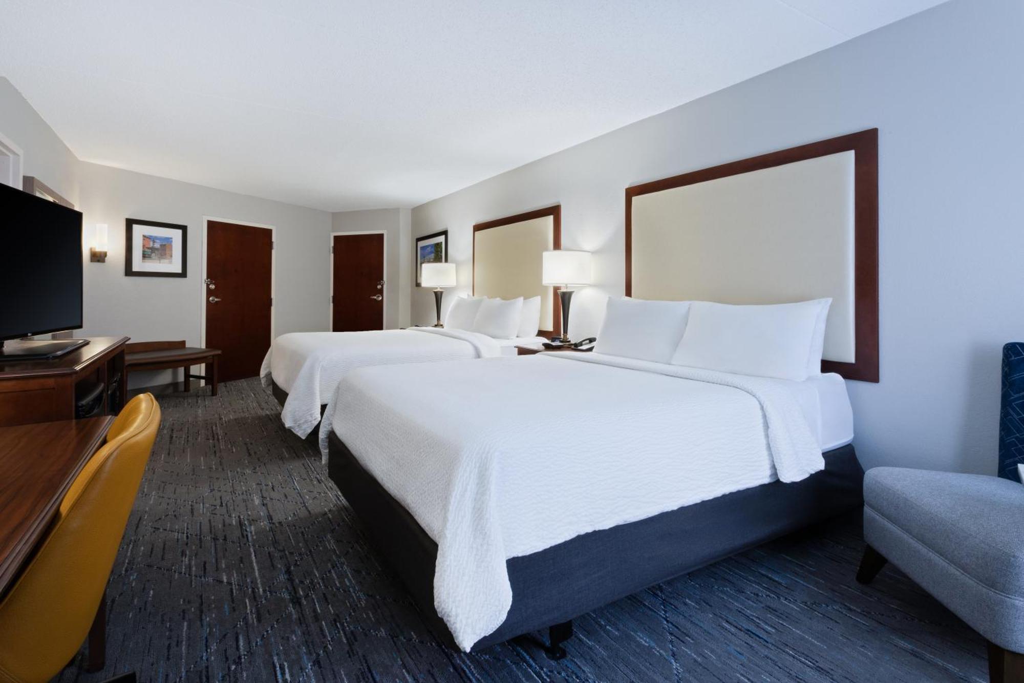 Holiday Inn Express & Suites Cincinnati Riverfront By Ihg Covington Esterno foto
